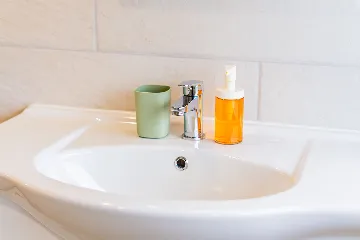 3-Bedroom Apartment in Velika Gorica with Private Parking