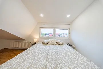 3-Bedroom Apartment in Velika Gorica with Private Parking