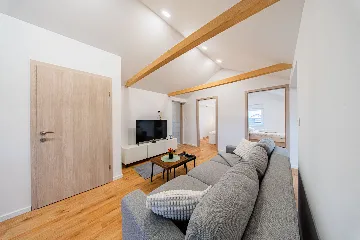 3-Bedroom Apartment in Velika Gorica with Private Parking