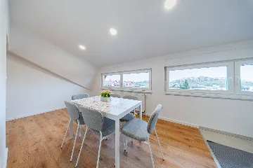 3-Bedroom Apartment in Velika Gorica with Private Parking