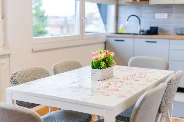 3-Bedroom Apartment in Velika Gorica with Private Parking