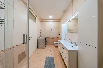 3-Bedroom Apartment for Up to 6 Guests in Zagreb