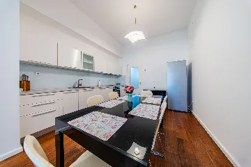 Two-Bedroom Apartment in Zagreb for up to 5