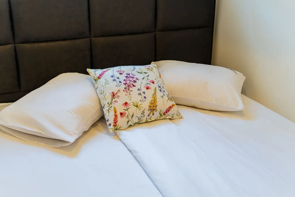 Two-Bedroom Apartment in Zagreb for up to 5