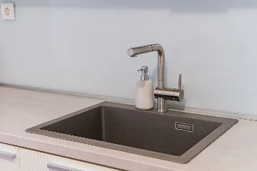 Two-Bedroom Apartment in Zagreb for up to 5