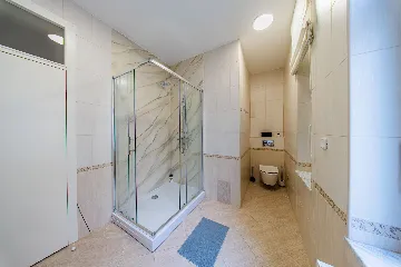 Two-Bedroom Apartment in Zagreb for up to 5