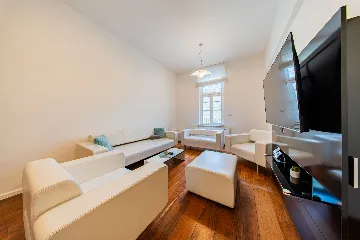 Two-Bedroom Apartment in Zagreb for up to 5