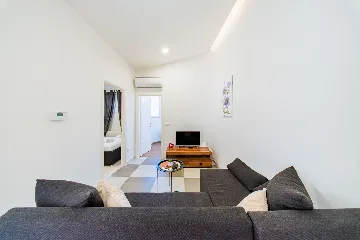 Two-Bedroom Apartment with Parking in Zagreb