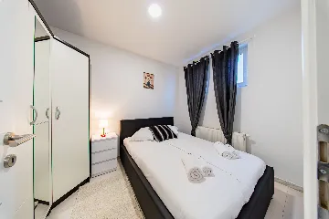 Two-Bedroom Apartment with Parking in Zagreb