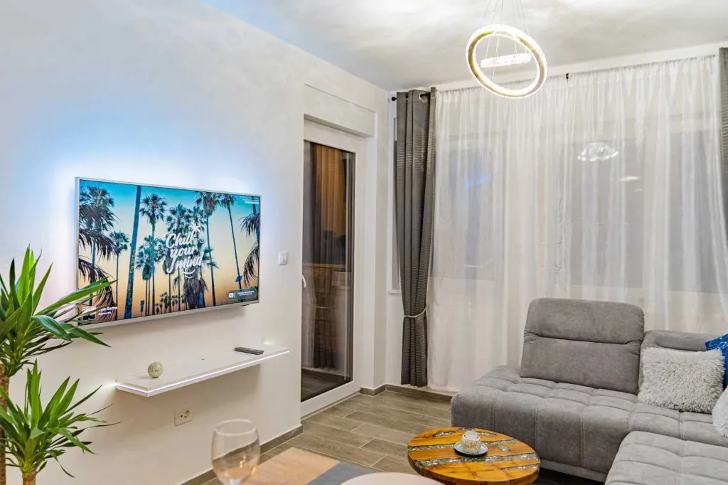 1-Bedroom Apartment in Zagreb with Jacuzzi