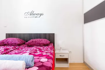 Zagreb 1-Bedroom Apartment with Loggia for 4 Guests