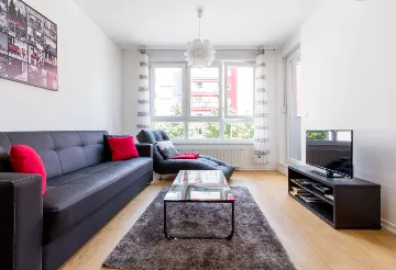 Zagreb 1-Bedroom Apartment with Loggia for 4 Guests