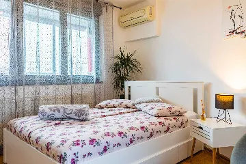 Zagreb Apartment for 2 with Terrace & Smart Lock