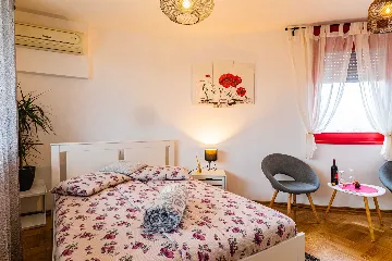 Zagreb Apartment for 2 with Terrace & Smart Lock