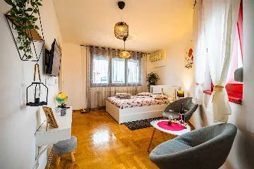 Zagreb Apartment for 2 with Terrace & Smart Lock