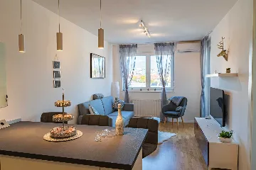 Zagreb Apartment for Up to 4 Guests, Separate Bedroom