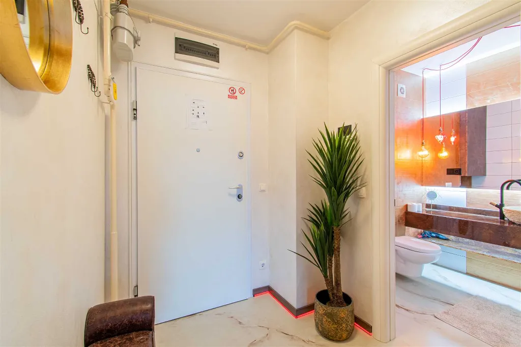 Zagreb Apartment with Jacuzzi, Sleeps 4
