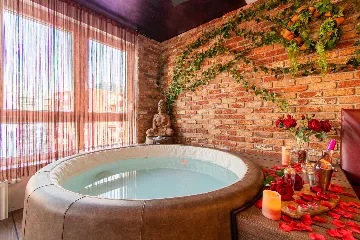 Zagreb Apartment with Jacuzzi, Sleeps 4