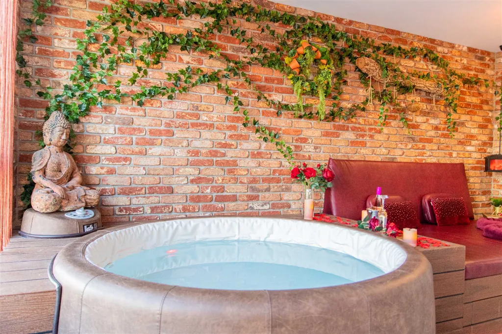 Zagreb Apartment with Jacuzzi, Sleeps 4