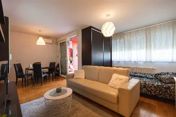 1-Bedroom Apartment in Zagreb for Up to 4