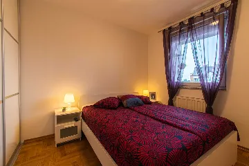 Zagreb Apartment with Loggia and Secured Parking