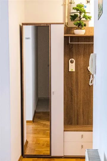 Zagreb Apartment with Loggia and Secured Parking