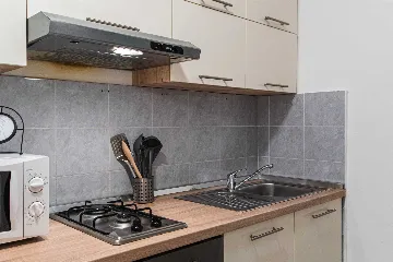 Zagreb Apartment with Loggia and Secured Parking