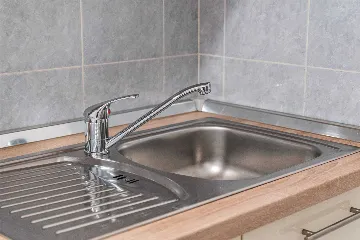 Zagreb Apartment with Loggia and Secured Parking