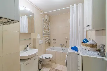 Zagreb 1-Bedroom Apartment for Up to 4 Guests
