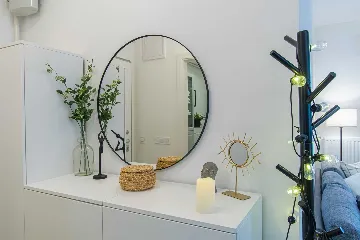 Zagreb One-Bedroom Apartment with Loggia