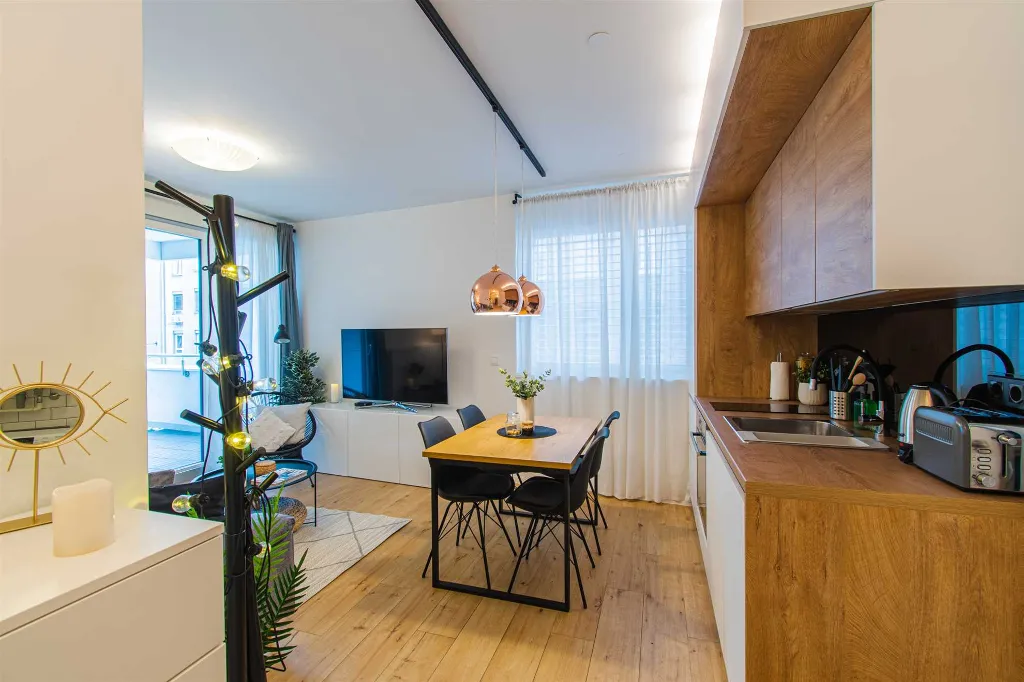 Zagreb One-Bedroom Apartment with Loggia