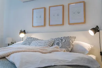 Zagreb One-Bedroom Apartment with Loggia