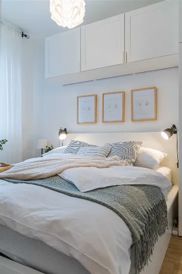 Zagreb One-Bedroom Apartment with Loggia