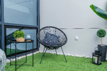 Zagreb One-Bedroom Apartment with Loggia