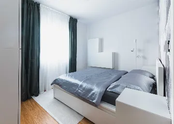 2-Bedroom Apartment in Zagreb for Up to 6 Guests