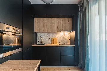 2-Bedroom Apartment in Zagreb for Up to 6 Guests