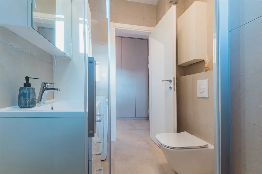 2-Bedroom Apartment in Zagreb for Up to 6 Guests