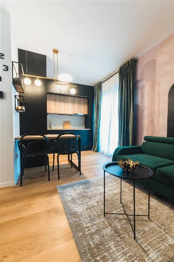 2-Bedroom Apartment in Zagreb for Up to 6 Guests