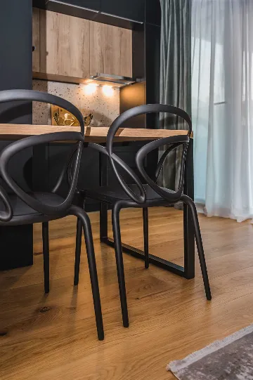 2-Bedroom Apartment in Zagreb for Up to 6 Guests