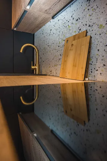 2-Bedroom Apartment in Zagreb for Up to 6 Guests