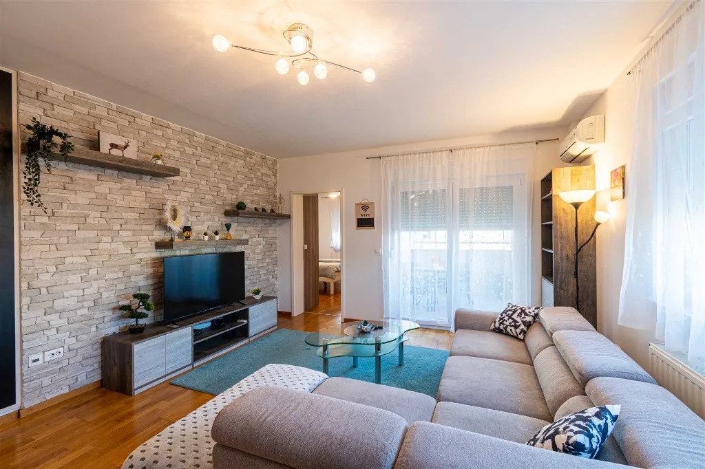 Zagreb Apartment with Private Parking for 4–6