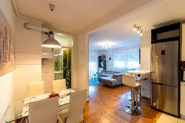 Zagreb Apartment with Private Parking for 4–6