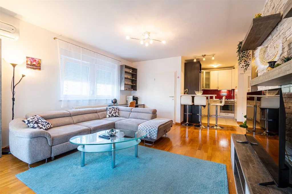 Zagreb Apartment with Private Parking for 4–6