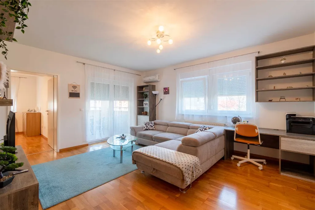 Zagreb Apartment with Private Parking for 4–6