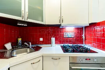 Zagreb Apartment with Private Parking for 4–6