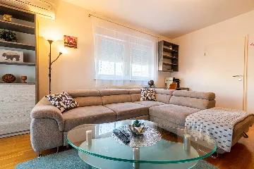 Zagreb Apartment with Private Parking for 4–6