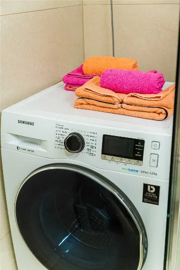 Zagreb Apartment with Private Parking for 4–6