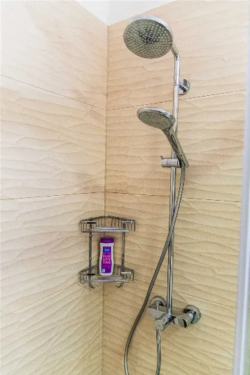 Zagreb Apartment with Private Parking for 4–6