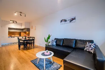 Zagreb Apartment with Loggia & Parking