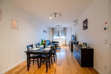 Zagreb Apartment with Loggia & Parking